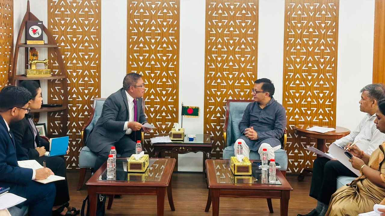 মিয়ানমারের সঙ্গে বাণিজ্য ও রোহিঙ্গা প্রত্যাবাসন নিয়ে আলোচনা