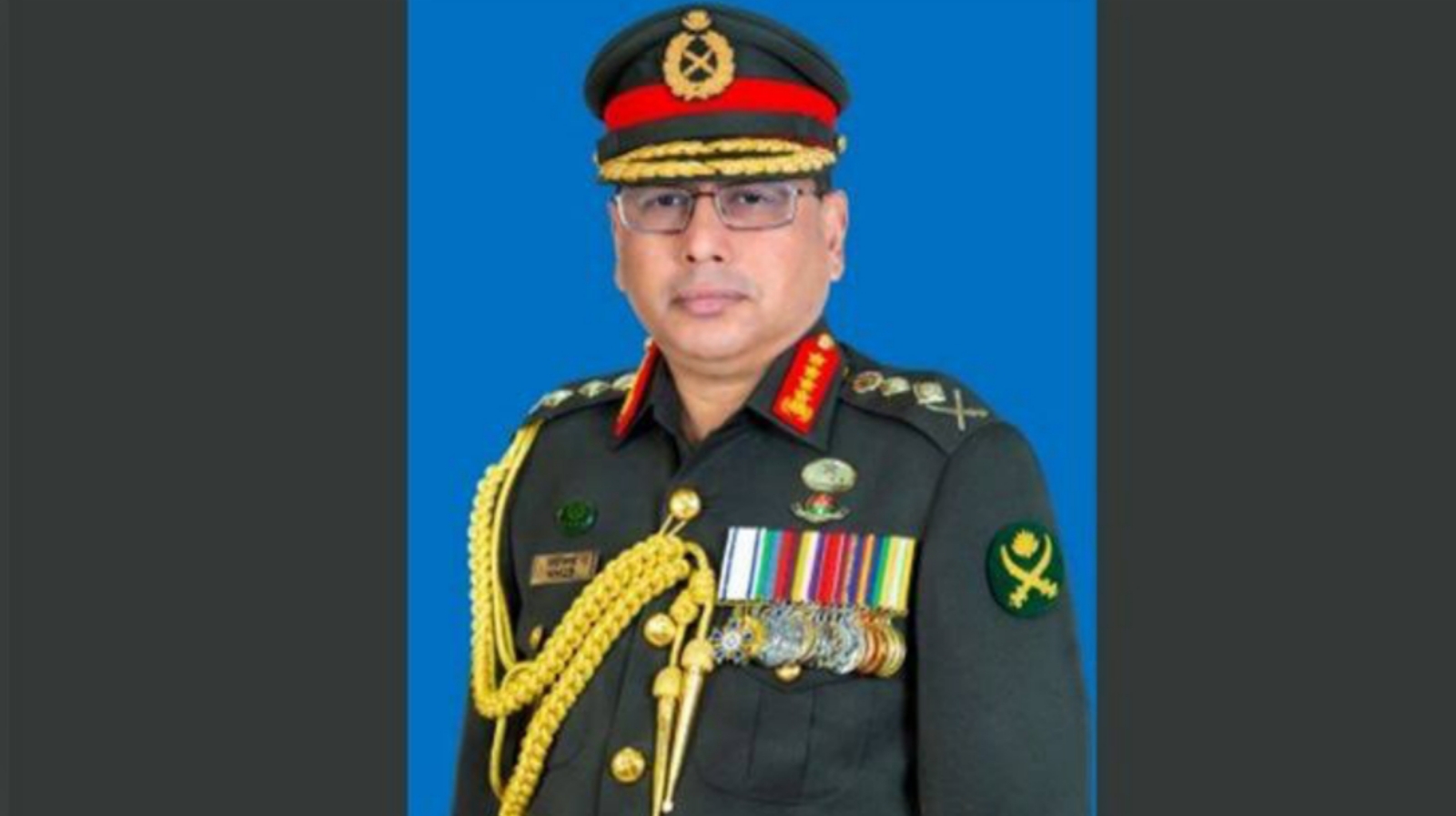 সেন্ট্রাল আফ্রিকান রিপাবলিক পরিদর্শনে গেলেন সেনাবাহিনী প্রধান