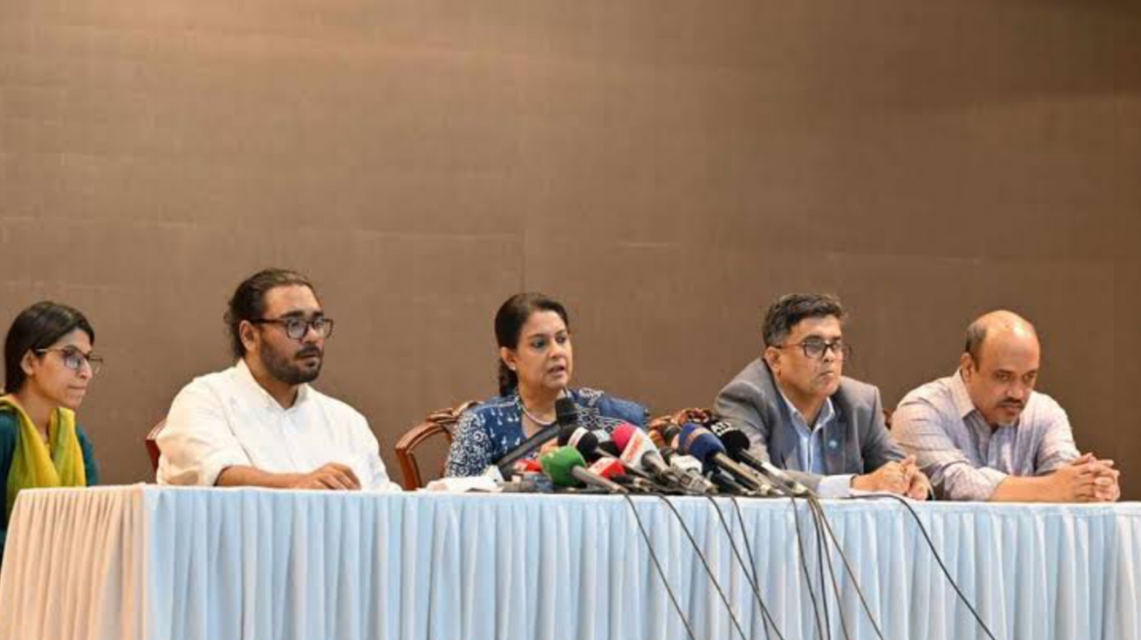 কোন দল চাঁদাবাজি করল এটা সরকার দেখবে না : পরিবেশ উপদেষ্টা