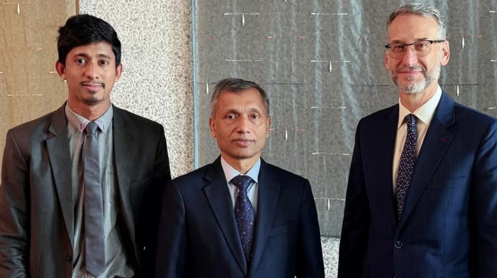 বাহরাইনে মার্কিন দূতের সঙ্গে বাংলাদেশের রাষ্ট্রদূতের সাক্ষাৎ