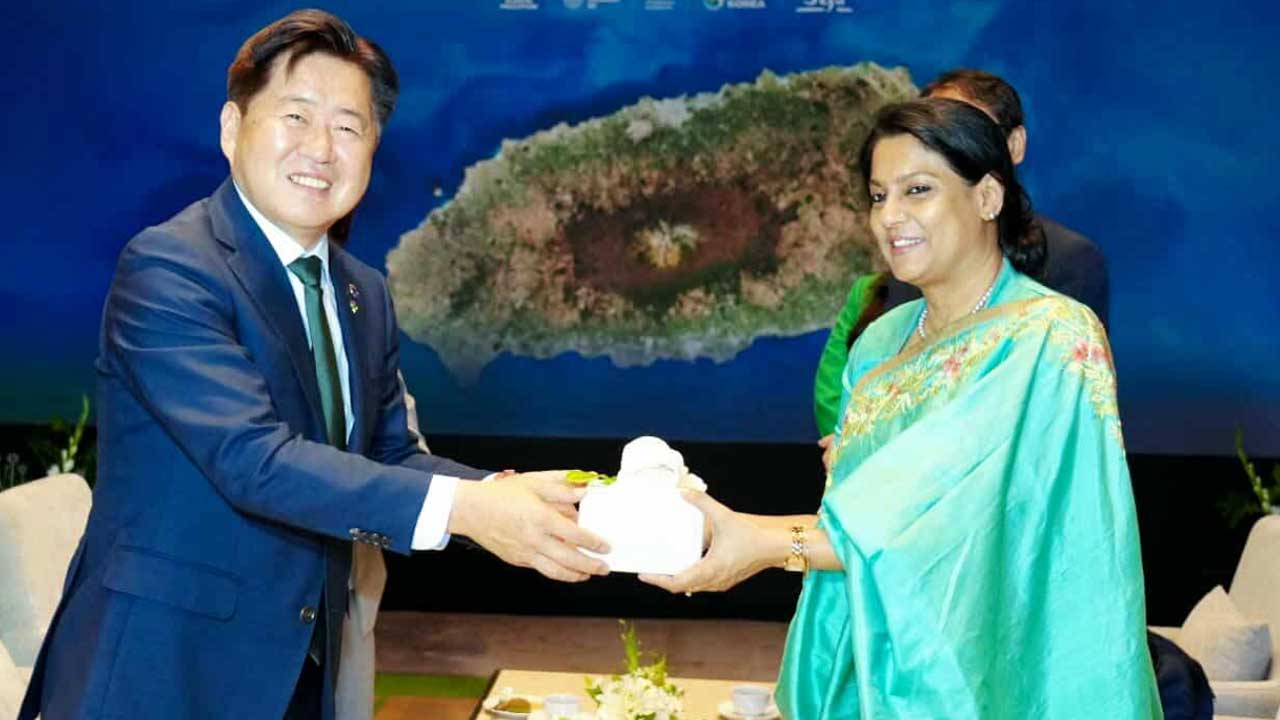 সাসটেইনেবল প্লাস্টিক ব্যবহারে বৈশ্বিক ঐক্যের আহ্বান