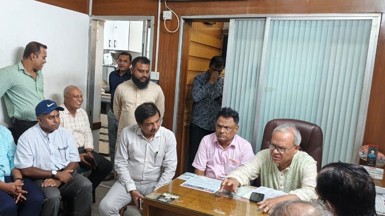 দেশি-বিদেশি ষড়যন্ত্র তীব্রভাবে ক্রিয়াশীল হচ্ছে : রিজভী