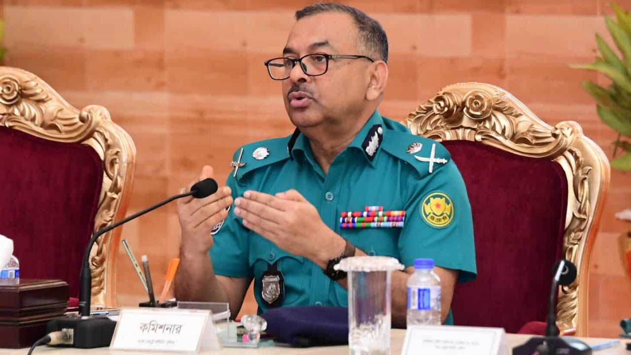 নির্বাচনে পক্ষপাতদুষ্ট আচরণ করলে বিভাগীয় ব্যবস্থা : ডিএমপি কমিশনার