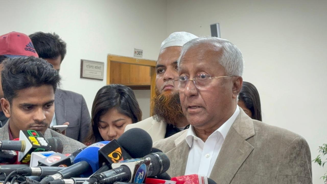প্রার্থীদের অস্ত্রের লাইসেন্স নিয়ে ইসির সঙ্গে স্বরাষ্ট্রের আলোচনা হয়নি : ইসি সচিব