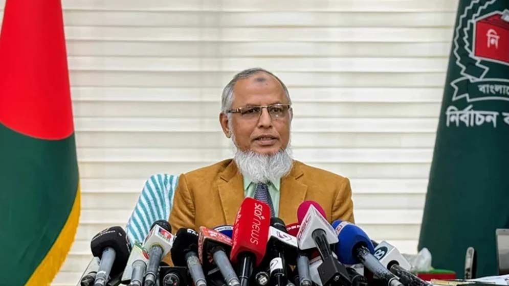 আদালতের নির্দেশ পেলে ভোট পুনর্গণনা, জানালেন ইসি আনোয়ারুল