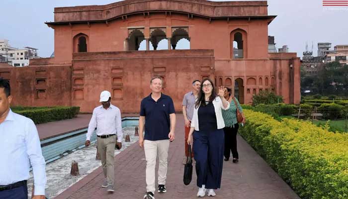 লালবাগ কেল্লা পরিদর্শন করেছেন মার্কিন বিশেষ দূত